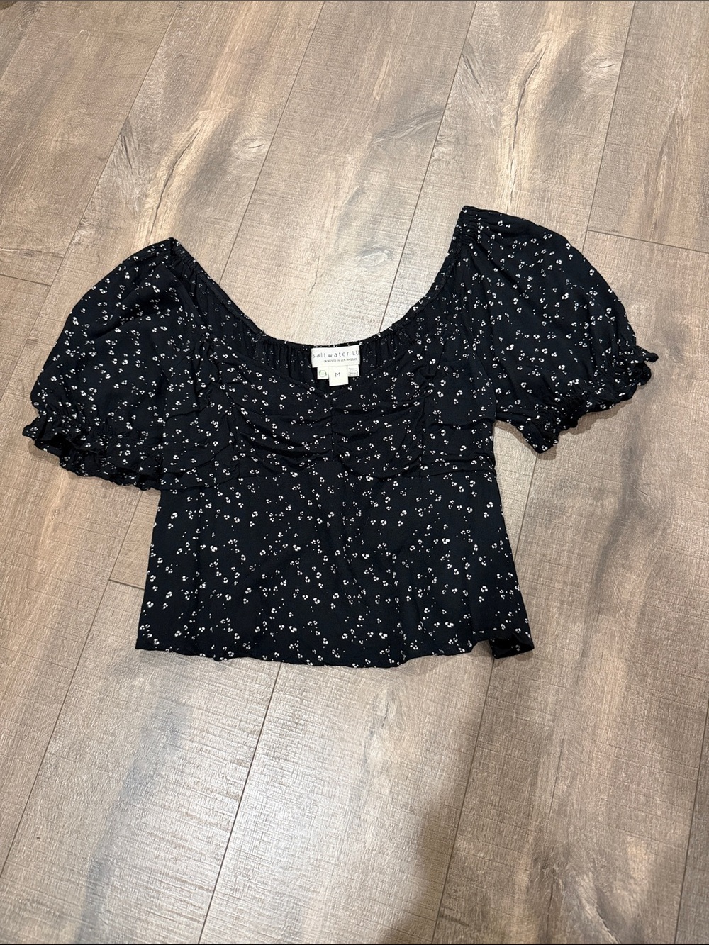 saltwater LUXE Black Floral Puff-Sleeve Crop Top